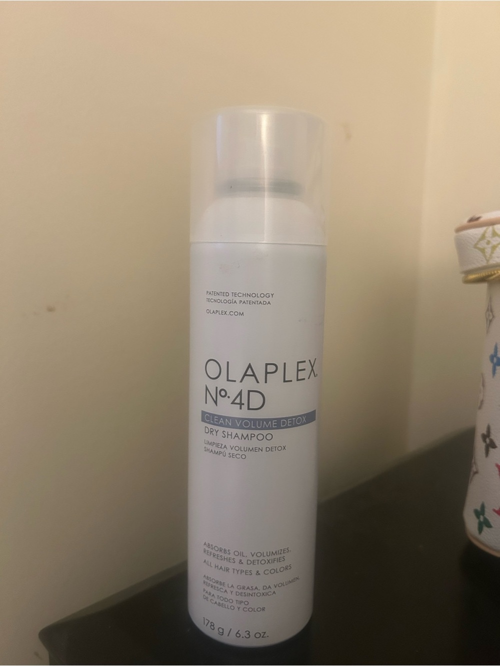 OLAPLEX No.4D Clean Volume Detox Dry Shampoo - White